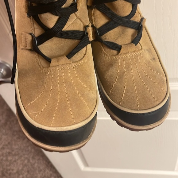 Sorel Tivoli Boots - Picture 2 of 4
